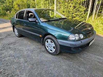 Toyota Avensis Juuri katsastettu 1998, kuva 6/10