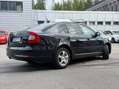 Skoda Octavia 2010, kuva 4/10