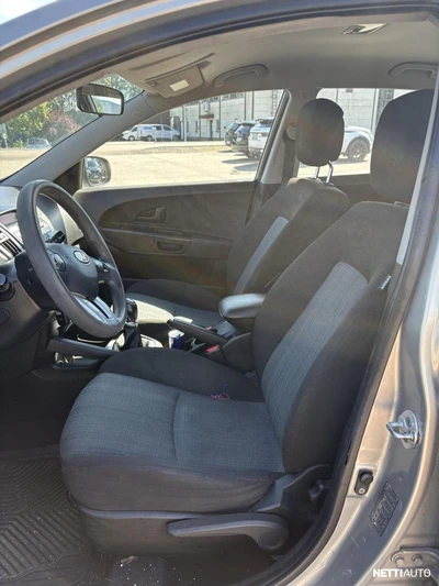 Kia Ceed 2010, photo 5/7