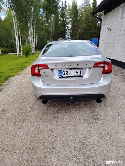 Volvo S60 2011, photo 4/14