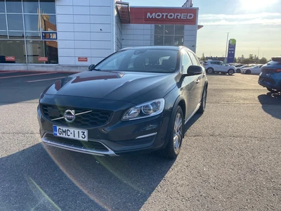 Volvo V60 Cross Country 2016, photo 1/10