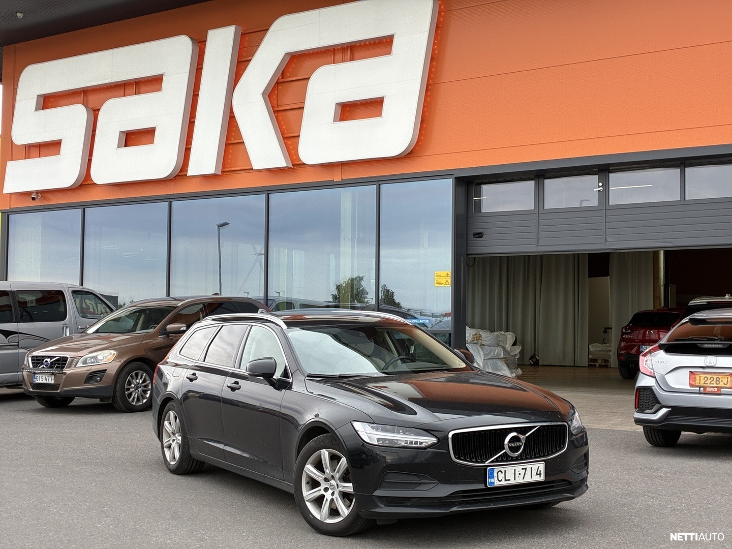 Volvo V90
