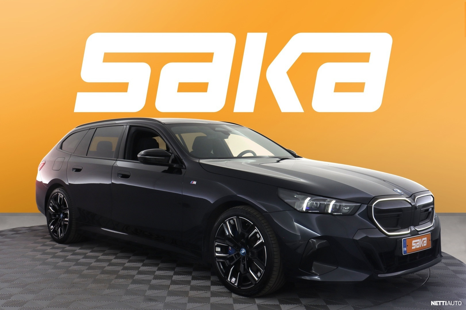 BMW i5 M60