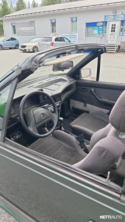 Opel Kadett 1988, photo 7/10