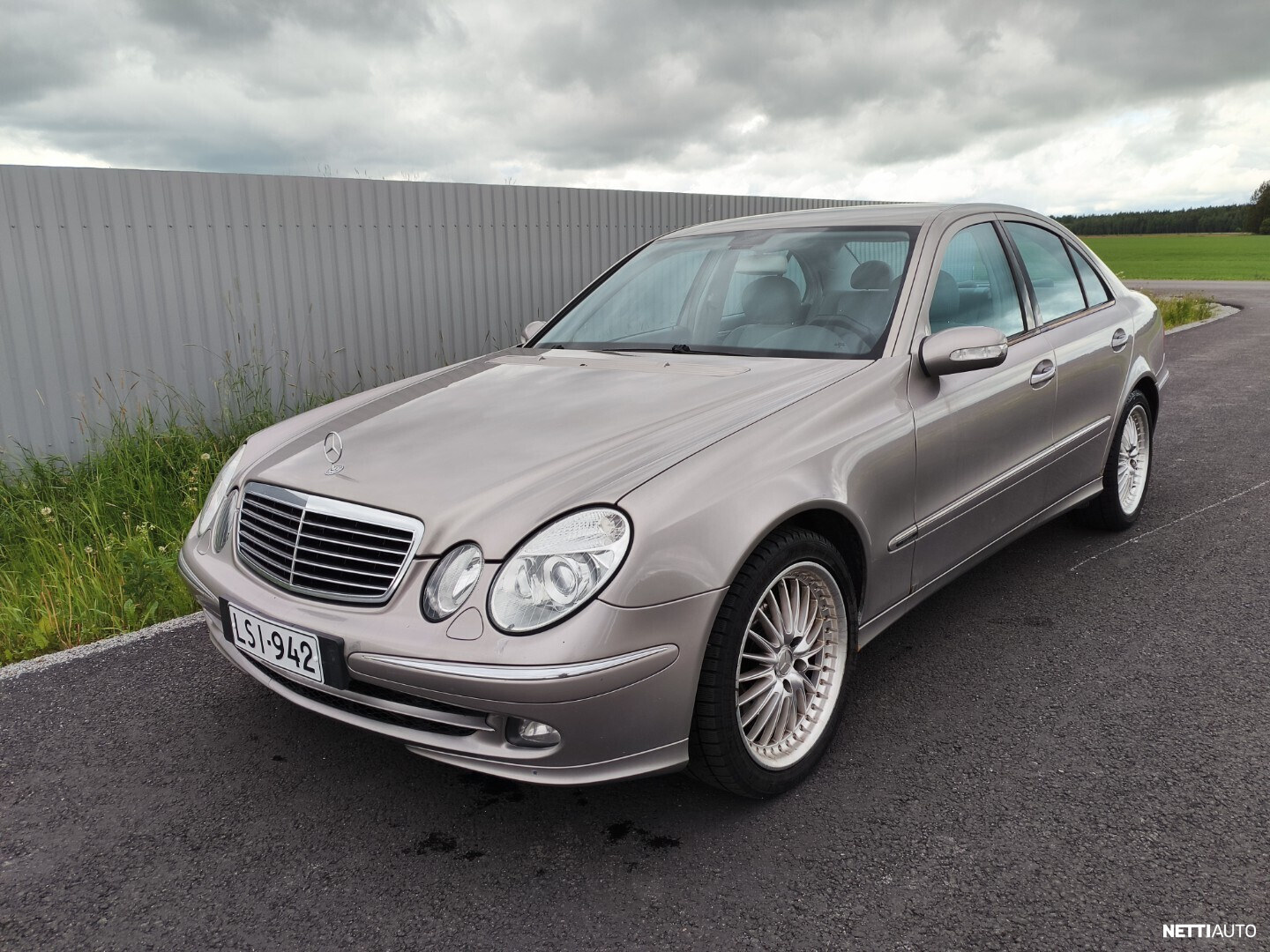 Mercedes-Benz E