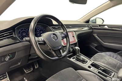 Volkswagen Arteon 2017, photo 6/28