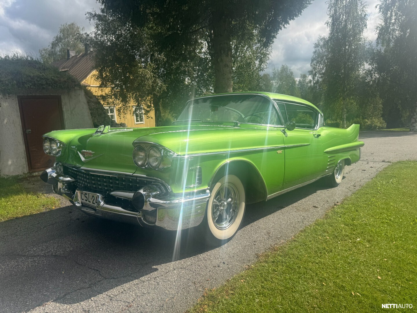 Cadillac De Ville
