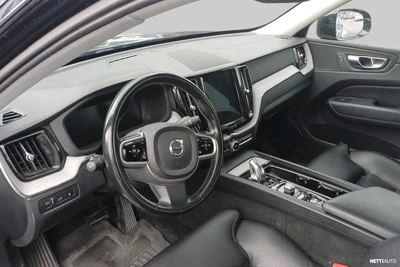 Volvo XC60 T8 AWD Inscription aut 2019, photo 2/3