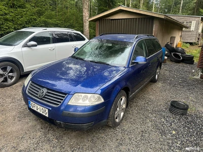Volkswagen Passat 2004, photo 1/16