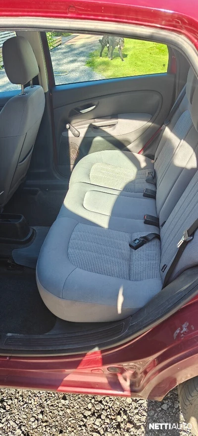 Fiat Linea 2010, kuva 7/10