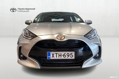 Toyota Yaris 2025, photo 7/22