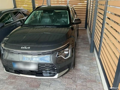 Kia Niro Business Luxury 64,8 kWh 204 hv 2023, kuva 2/8