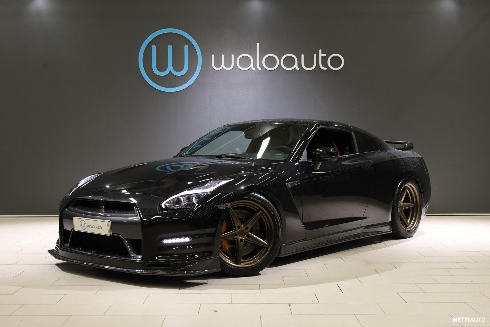 Nissan GT-R