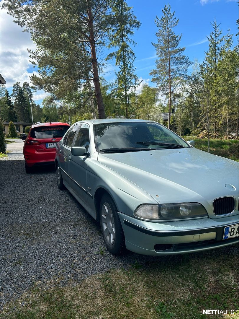 BMW 520