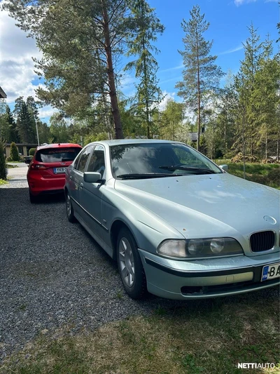 BMW 520 i 2,0 4d 1997, photo 1/12