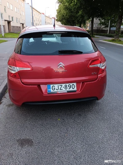Citroen C4 2011, photo 5/8