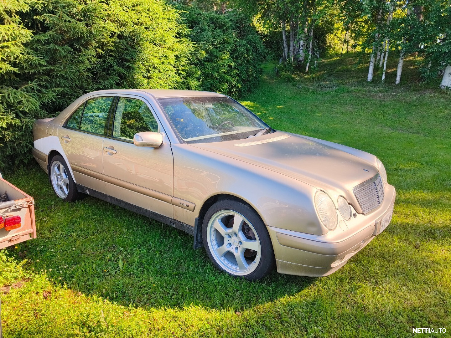 Mercedes-Benz E