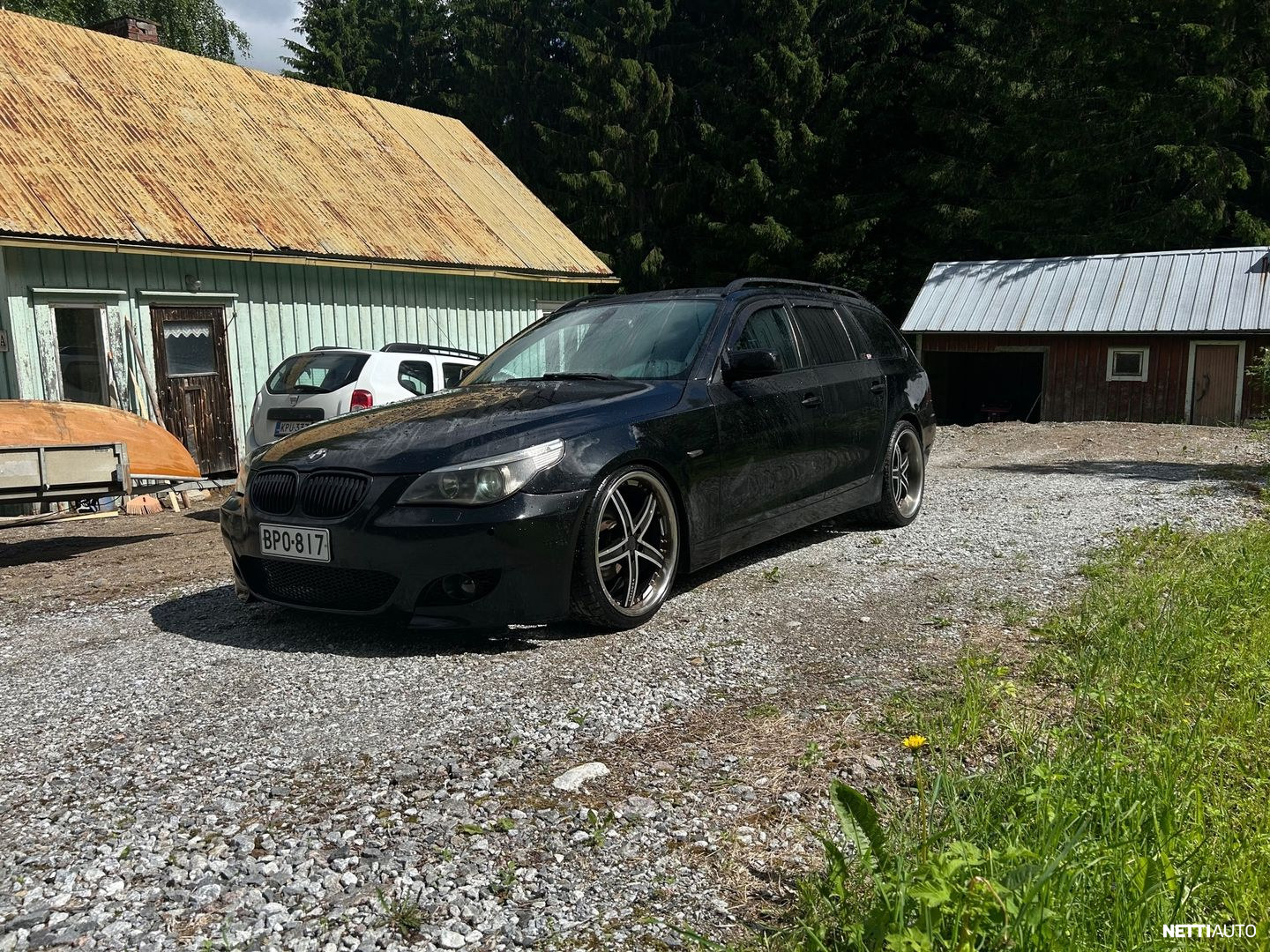 BMW 525