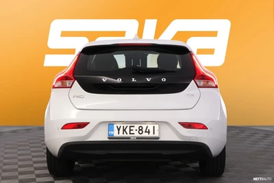 Volvo V40 T2 Business Dynamic Edition 2019, photo 7/38
