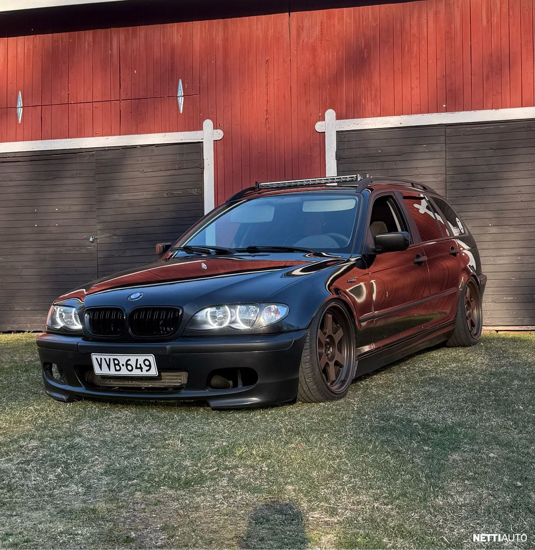 BMW 320