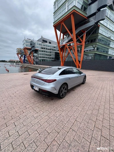 Mercedes-Benz EQE 350+ 2022, photo 6/14