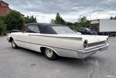 Ford Galaxie Sunliner 1961, kuva 6/9