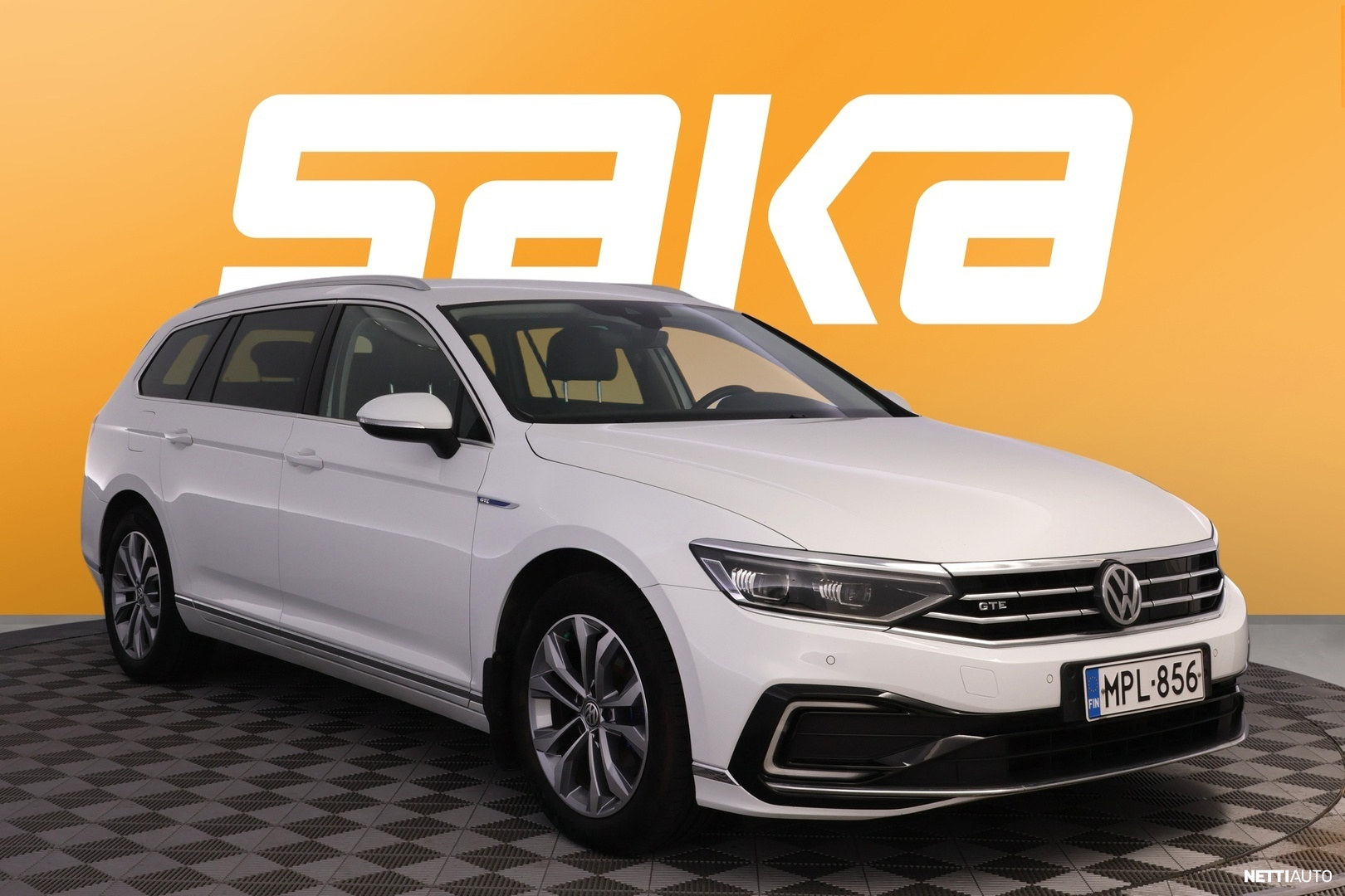 Volkswagen Passat Variant GTE Plug-In Hybrid 160 kW DSG
