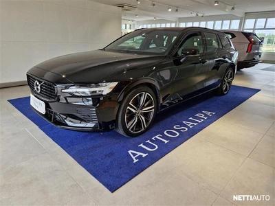 Volvo V60 2022, photo 1/30