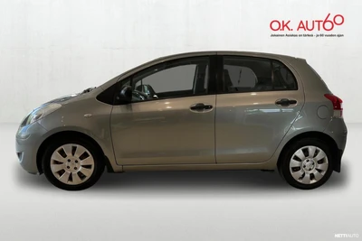 Toyota Yaris 2010, photo 2/22