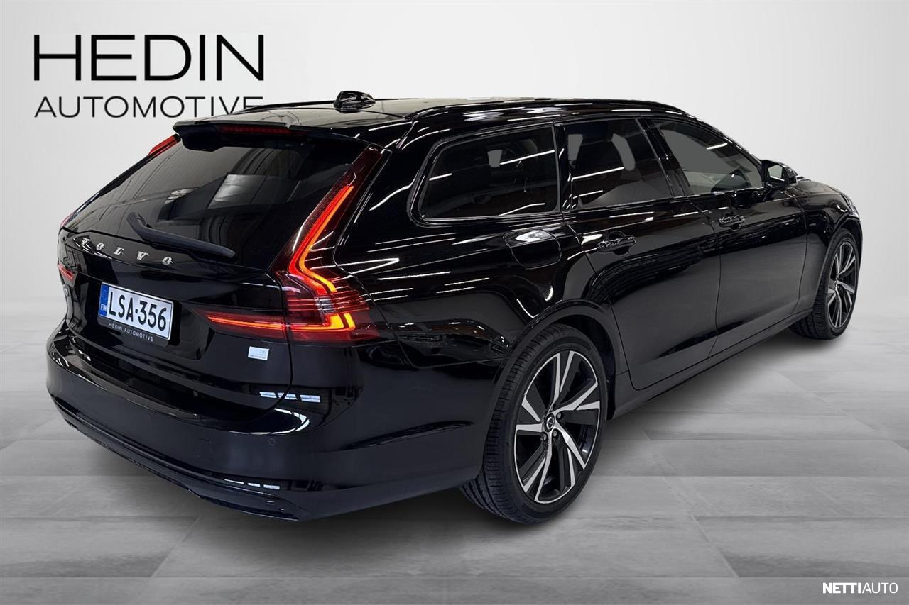 Volvo V90 2023, photo 3/36
