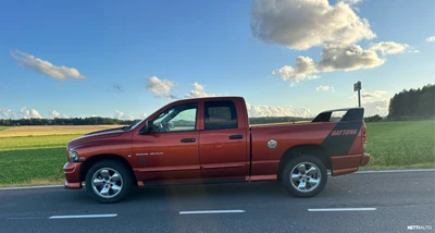 Dodge Ram 1500 2005, kuva 2/14
