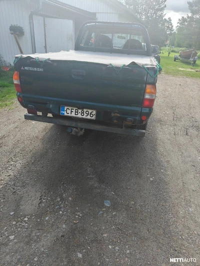 Mitsubishi L200 2001, photo 3/3