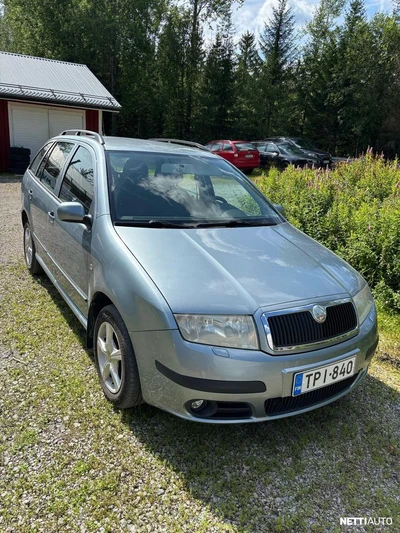 Skoda Fabia 2006, photo 1/13