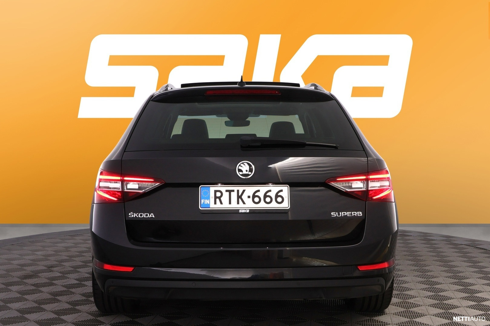 Skoda Superb 2018, photo 7/40