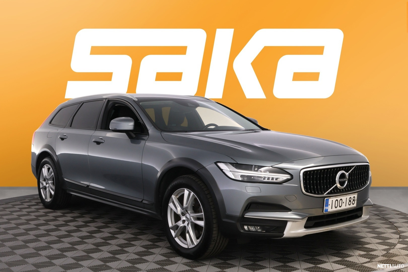 Volvo V90 Cross Country