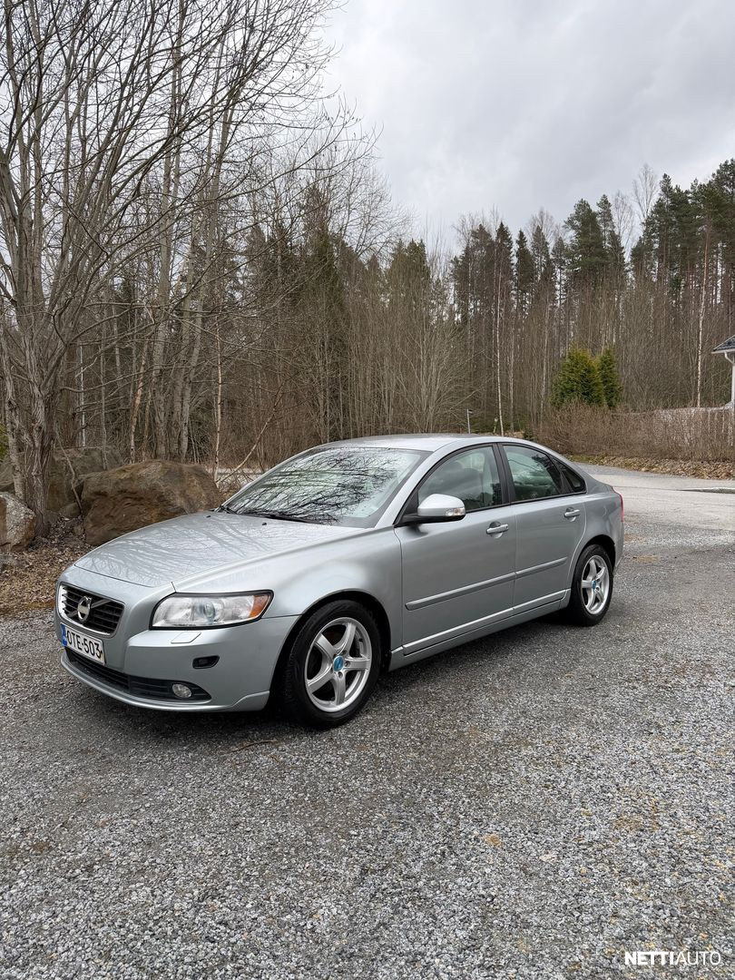 Volvo S40