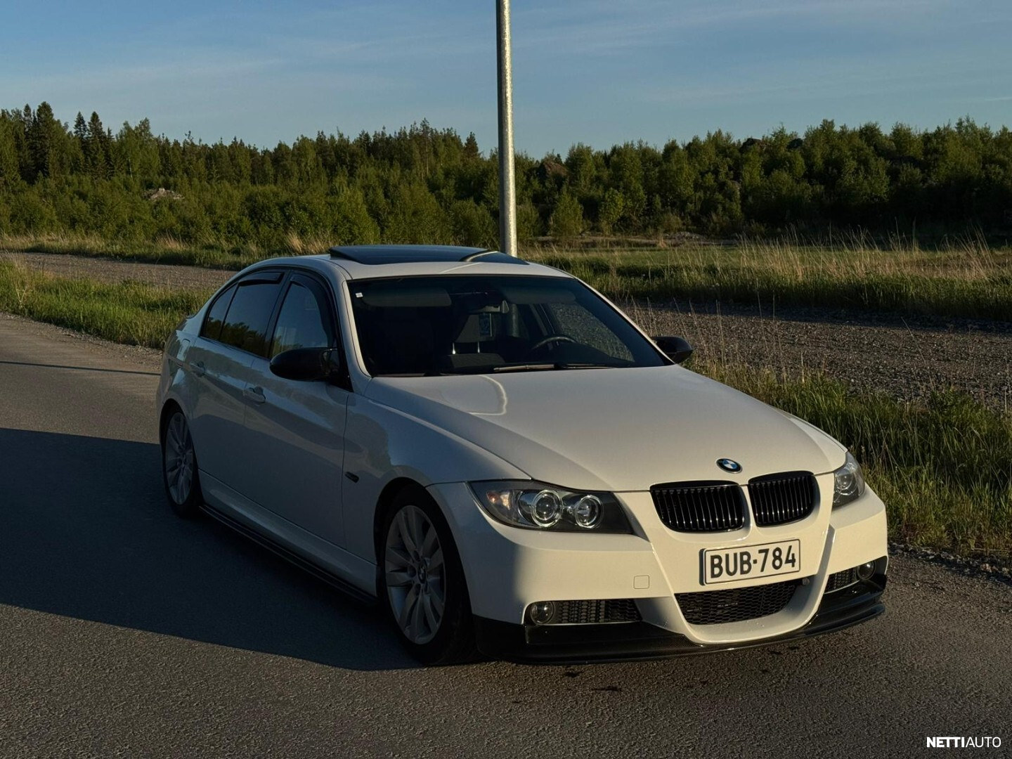 BMW 323