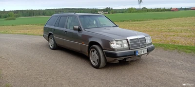 Mercedes-Benz 300 1992, kuva 6/7