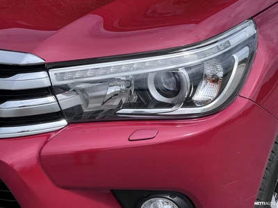 Toyota Hilux 2017, photo 7/18