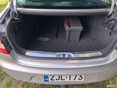 Skoda Superb 2012, photo 3/7