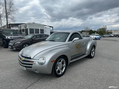 Chevrolet SSR 2005, kuva 1/12