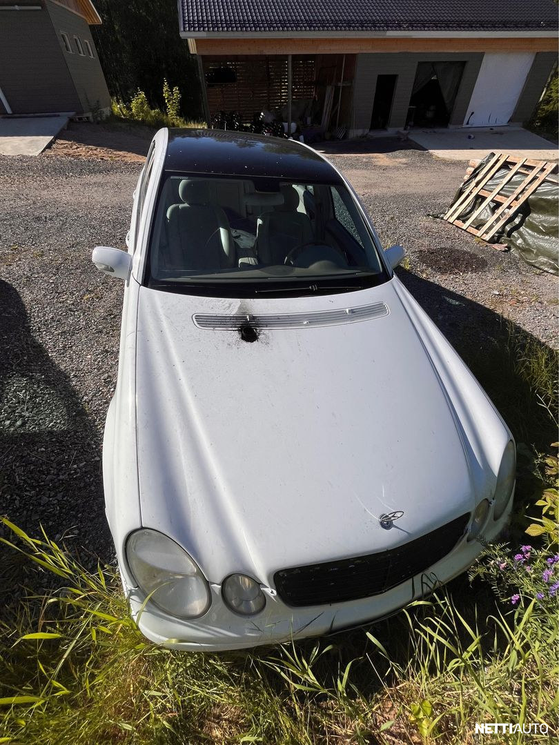 Mercedes-Benz E