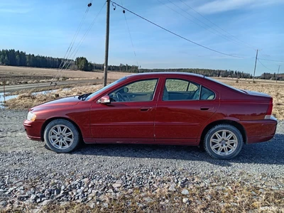 Volvo S60 2,4 (140) Momentum aut 2007, kuva 5/20