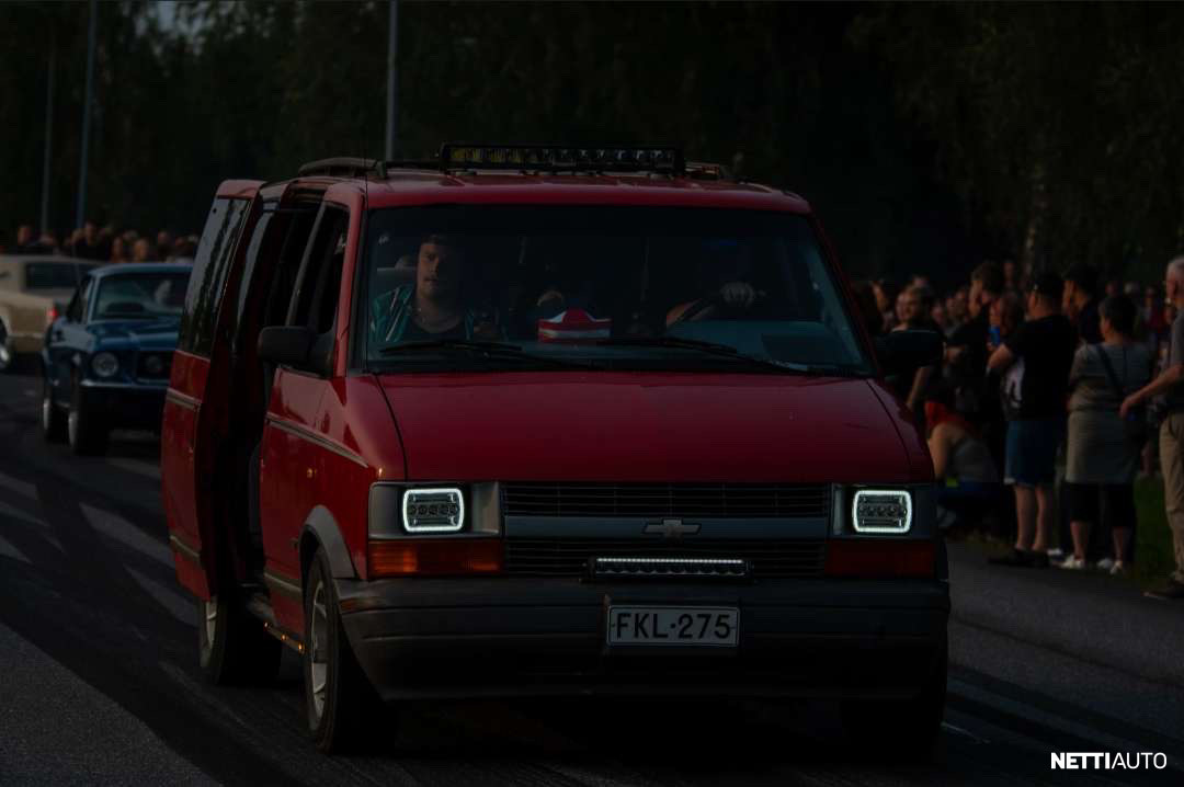 Chevrolet Astro