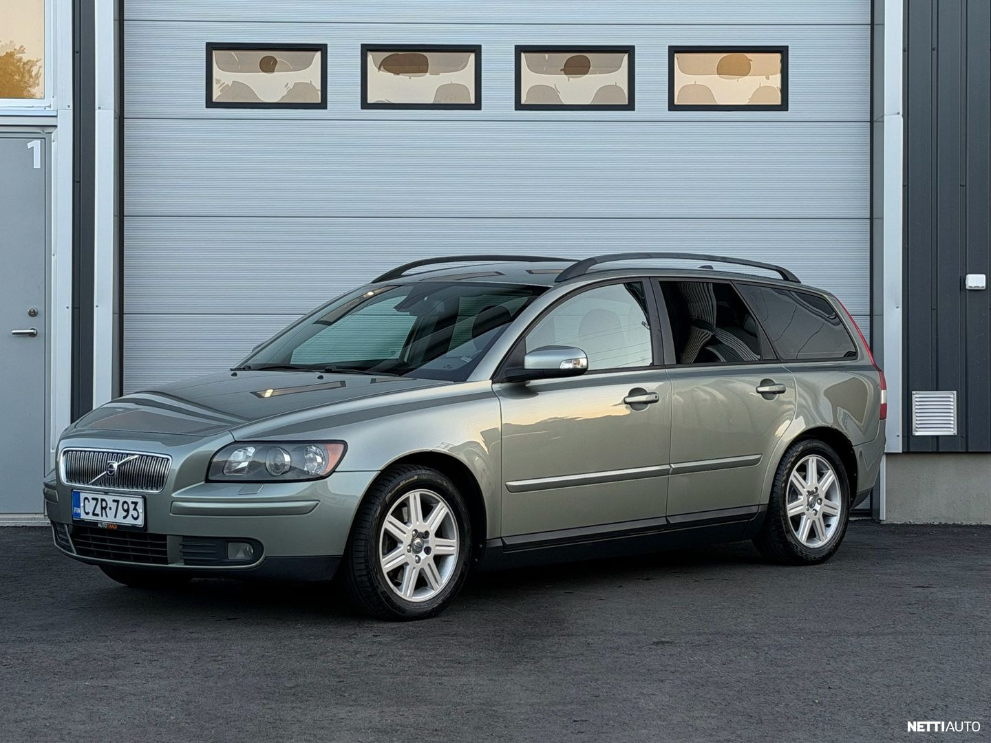Volvo V50