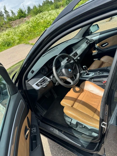 BMW 523 E61 Touring 2009, kuva 5/23