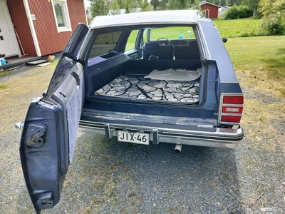 Chevrolet Caprice Classic 1983, kuva 5/13