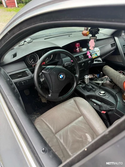 BMW 525 2004, kuva 2/7