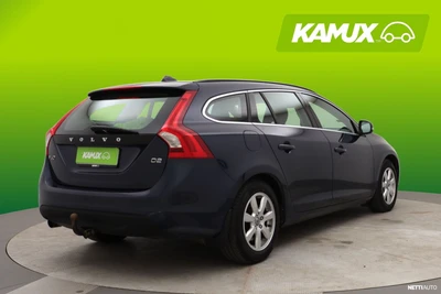 Volvo V60 D2 Momentum 2013, photo 4/33