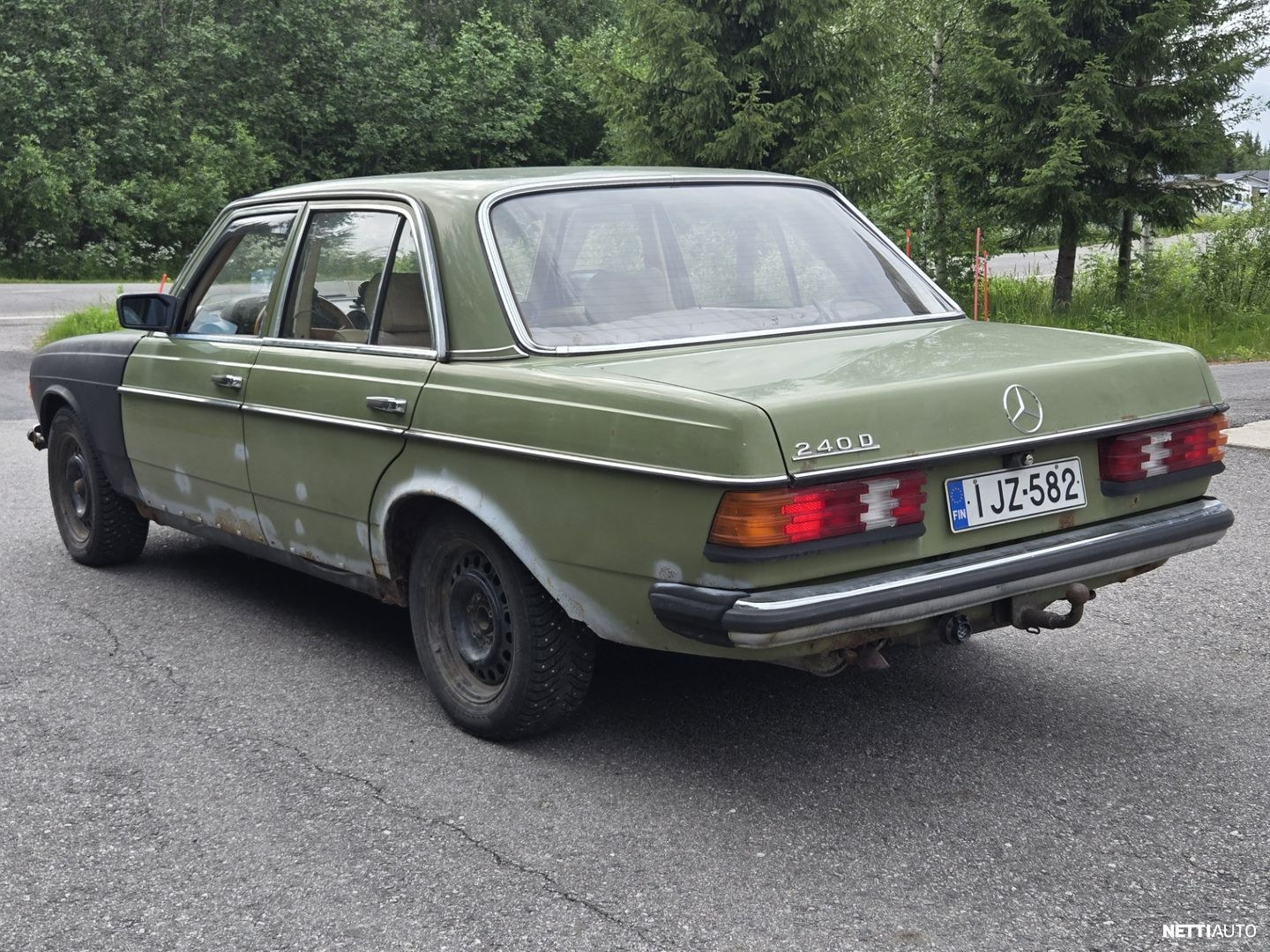 Mercedes-Benz 240